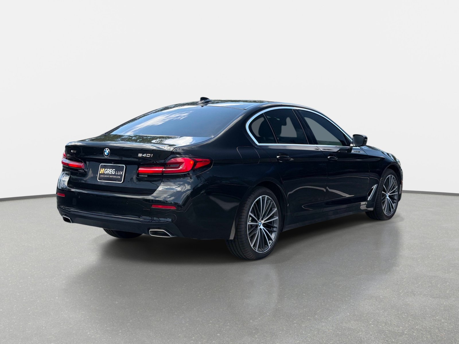 Used 2023 BMW 540i xDrive w/ Premium Package AWD/4WD image 4