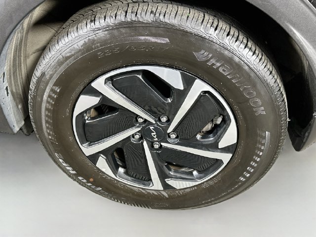 Used 2024 Kia Sportage LX AWD/4WD image 30