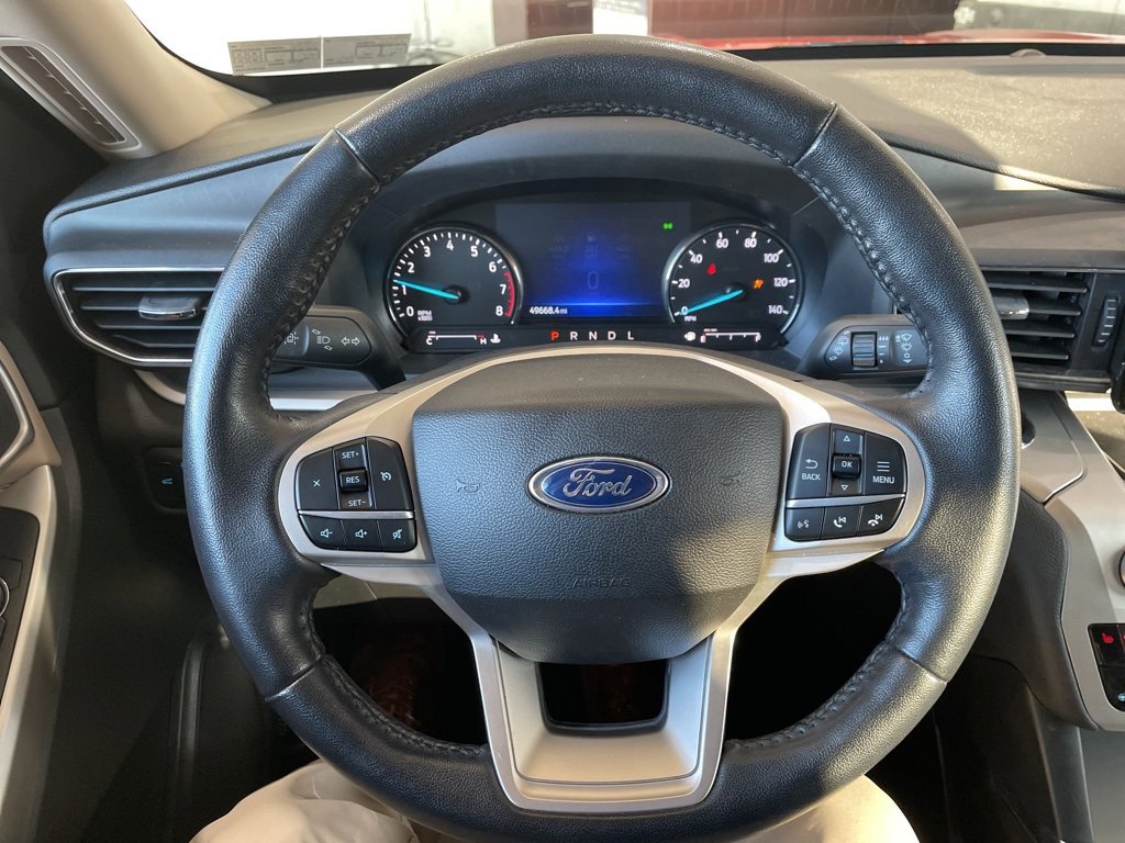 Certified 2022 Ford Explorer XLT w/ Equipment Group 202A image 17