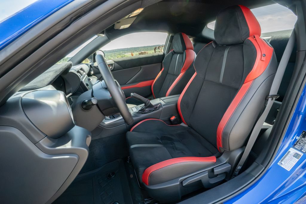 Certified 2025 Subaru BRZ Limited w/ Popular Package 2 RWD image 11