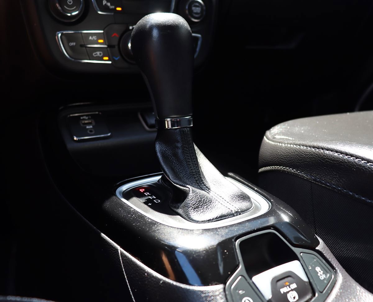 Used 2020 Jeep Compass Latitude FWD image 51