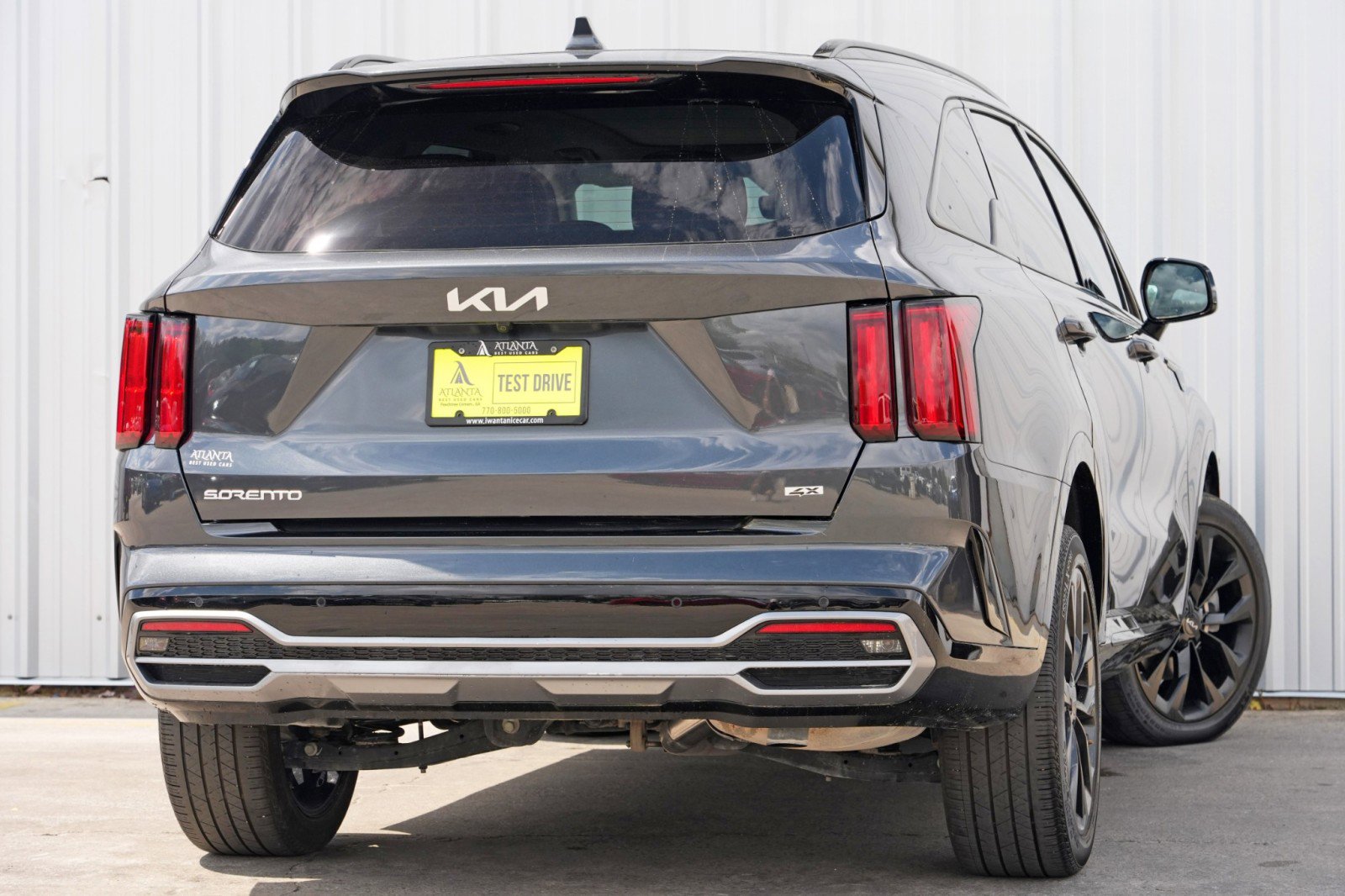 Used 2023 Kia Sorento SX image 4