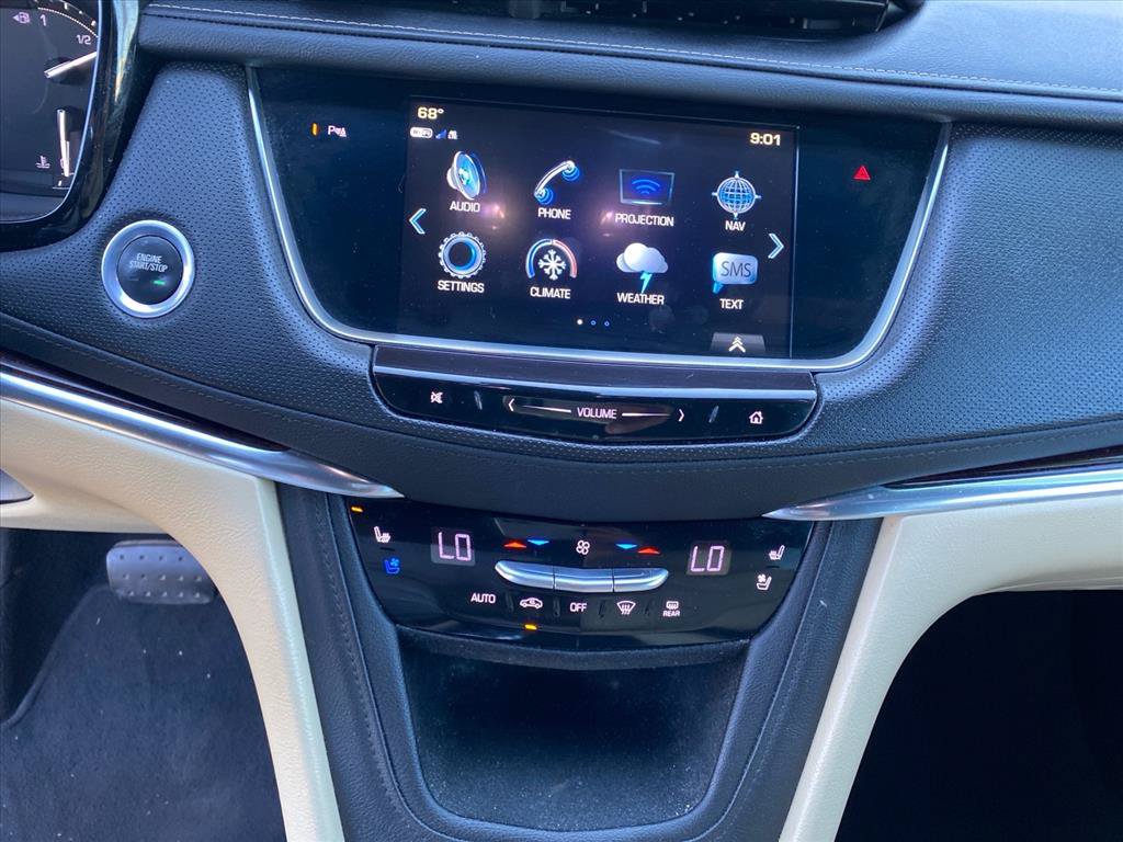 Used 2019 Cadillac XT5 Premium Luxury AWD/4WD image 11