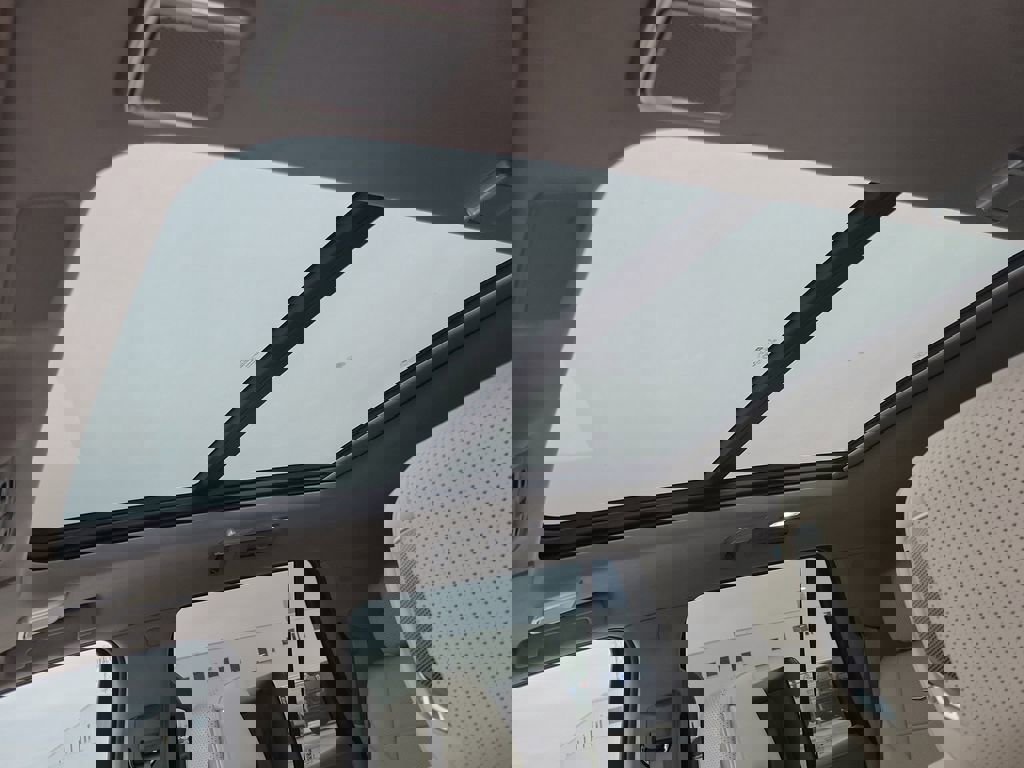 Certified 2022 Cadillac Escalade Premium Luxury Platinum image 40