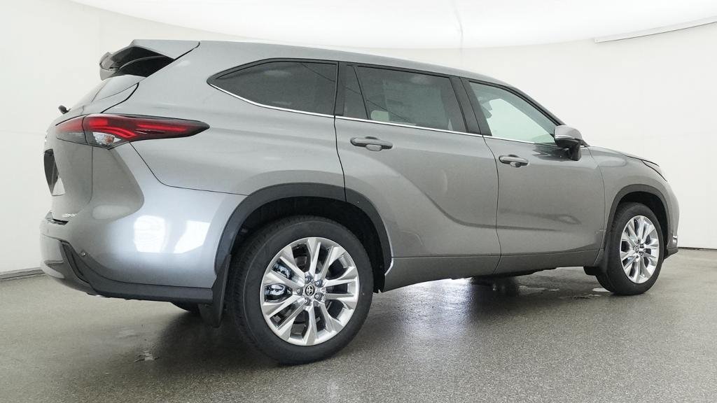 New 2026 Toyota Highlander Limited AWD/4WD image 17