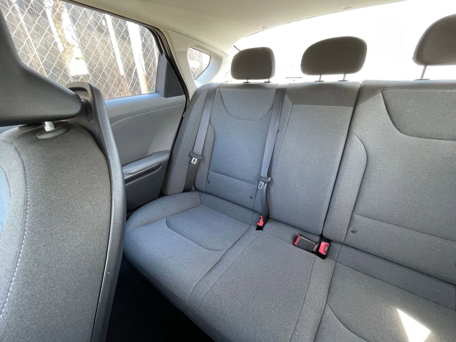 Used 2025 Kia K4 LXS image 39