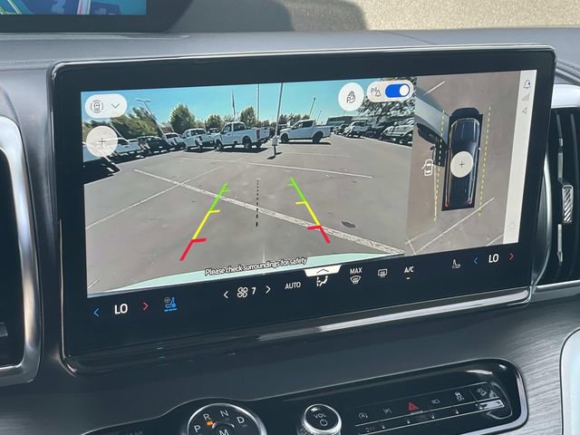 Certified 2025 Ford Expedition Platinum AWD/4WD image 14