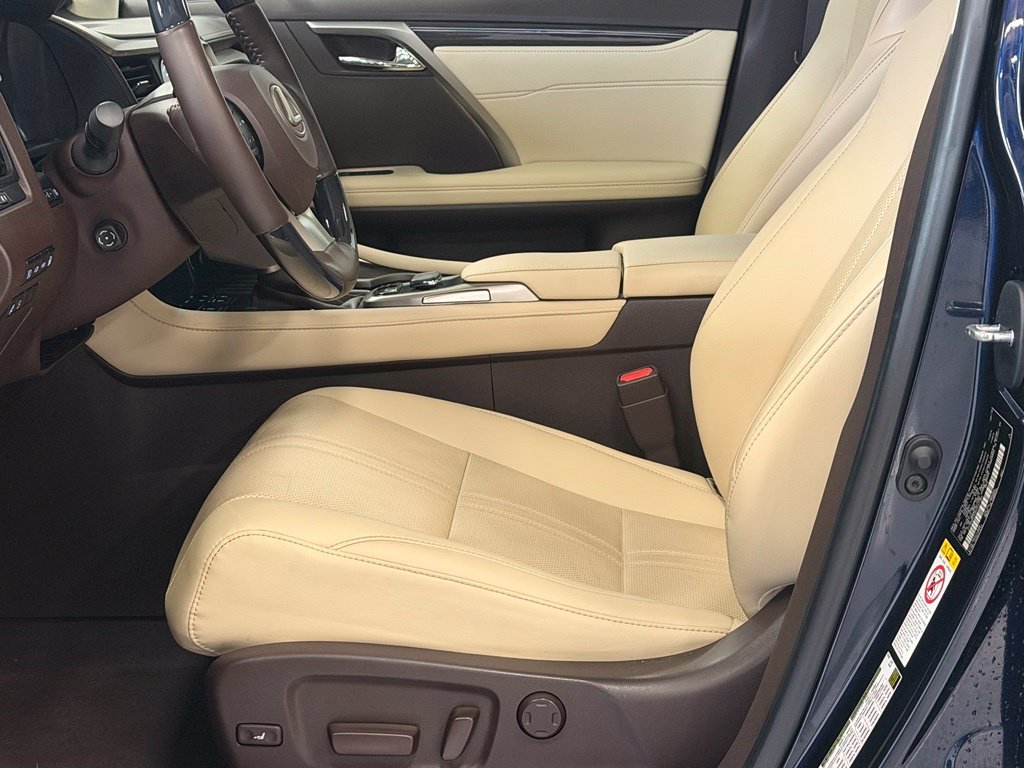 Used 2019 Lexus RX 450h AWD w/ Luxury Package image 12