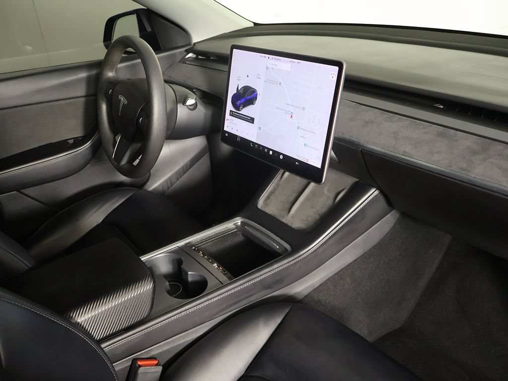 Used 2021 Tesla Model Y Long Range AWD/4WD image 25