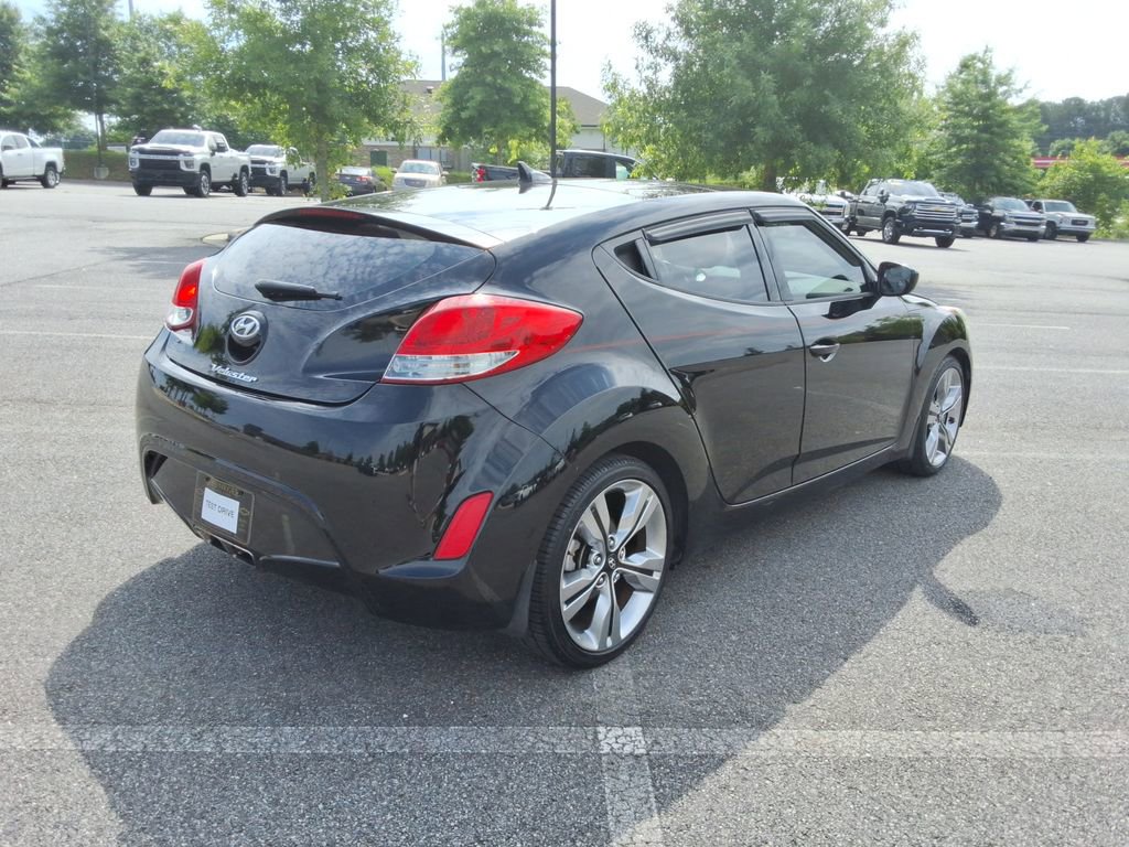 Used 2012 Hyundai Veloster w/ Tech Pkg FWD image 5