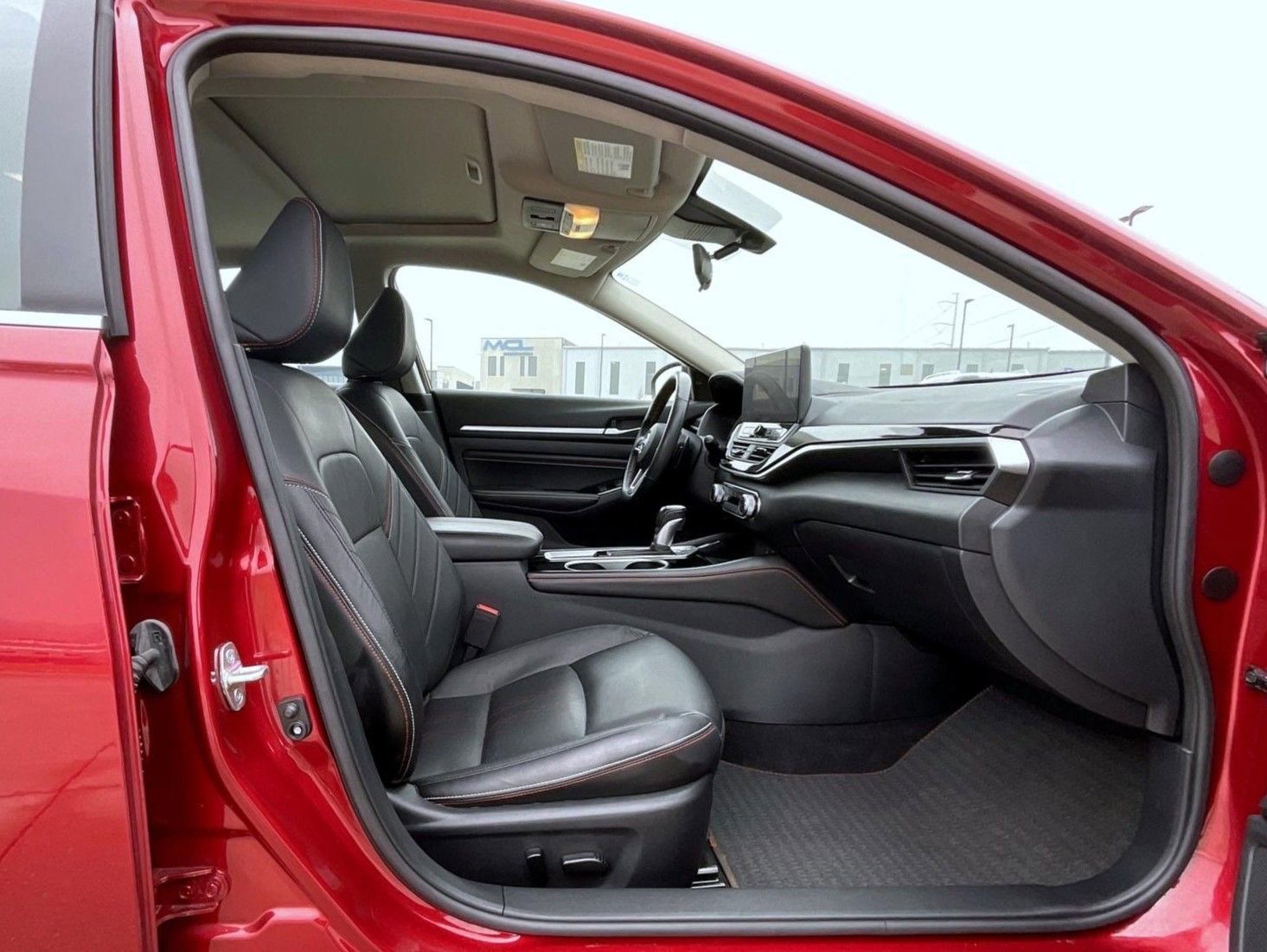 Used 2023 Nissan Altima 2.5 SR w/ SR Premium Package AWD/4WD image 16