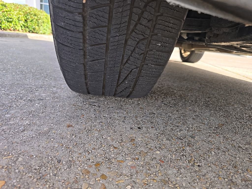 Used 2015 Toyota Venza LE FWD image 35