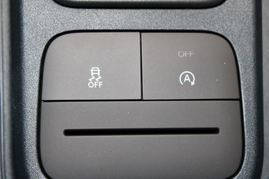 New 2025 Ford Maverick XL w/ Equipment Group 102A image 46