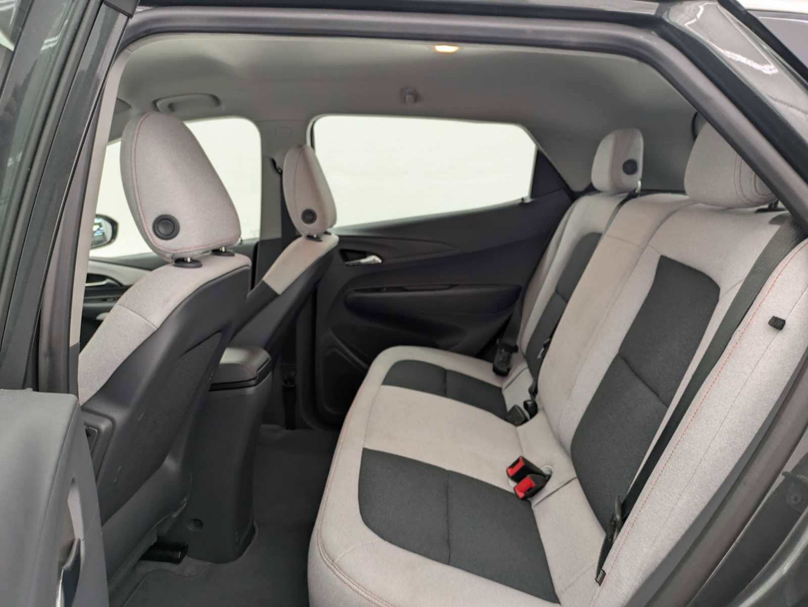 Used 2020 Chevrolet Bolt LT image 19