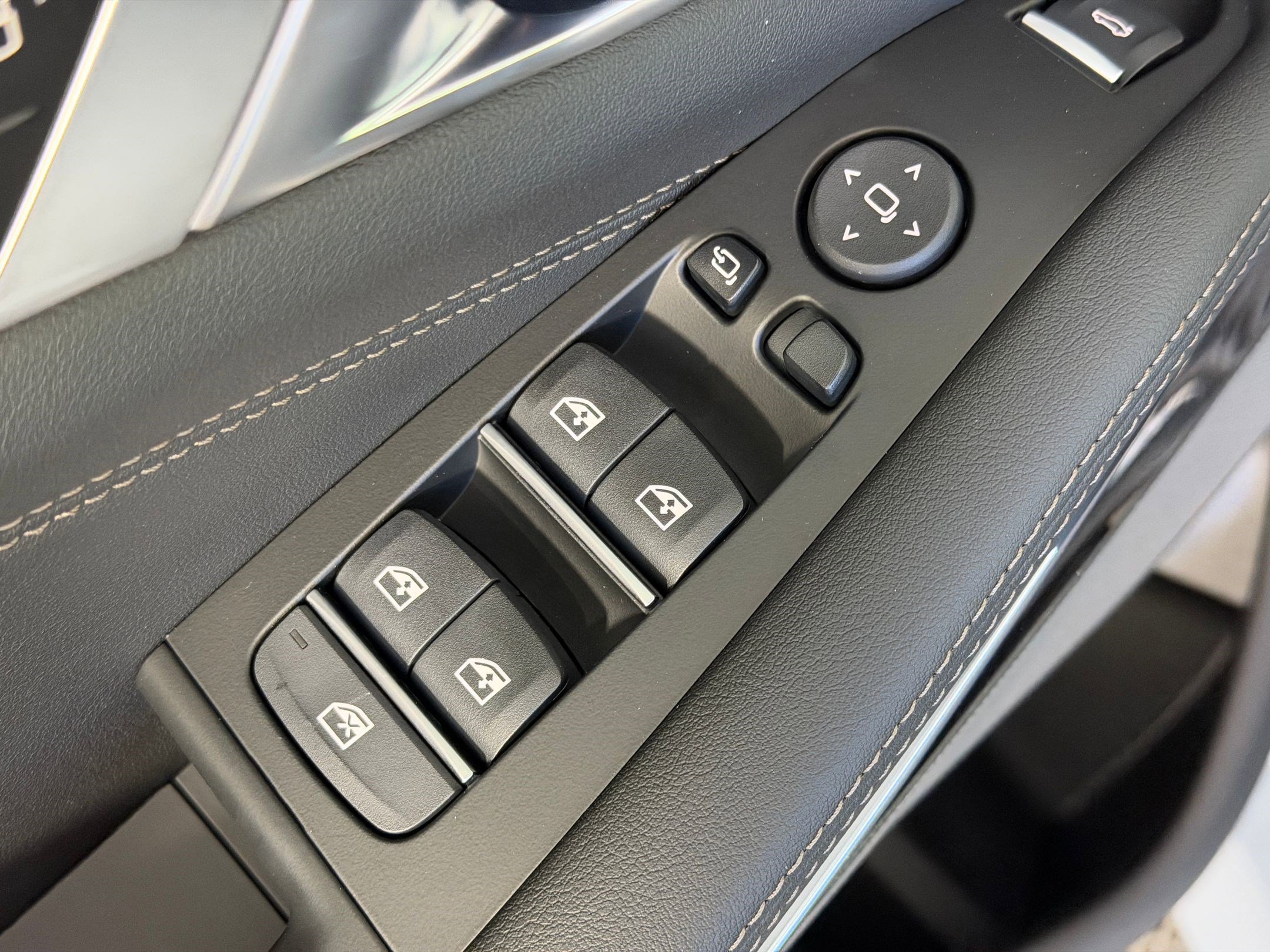 New 2026 BMW X5 sDrive40i w/ M Sport Package image 22