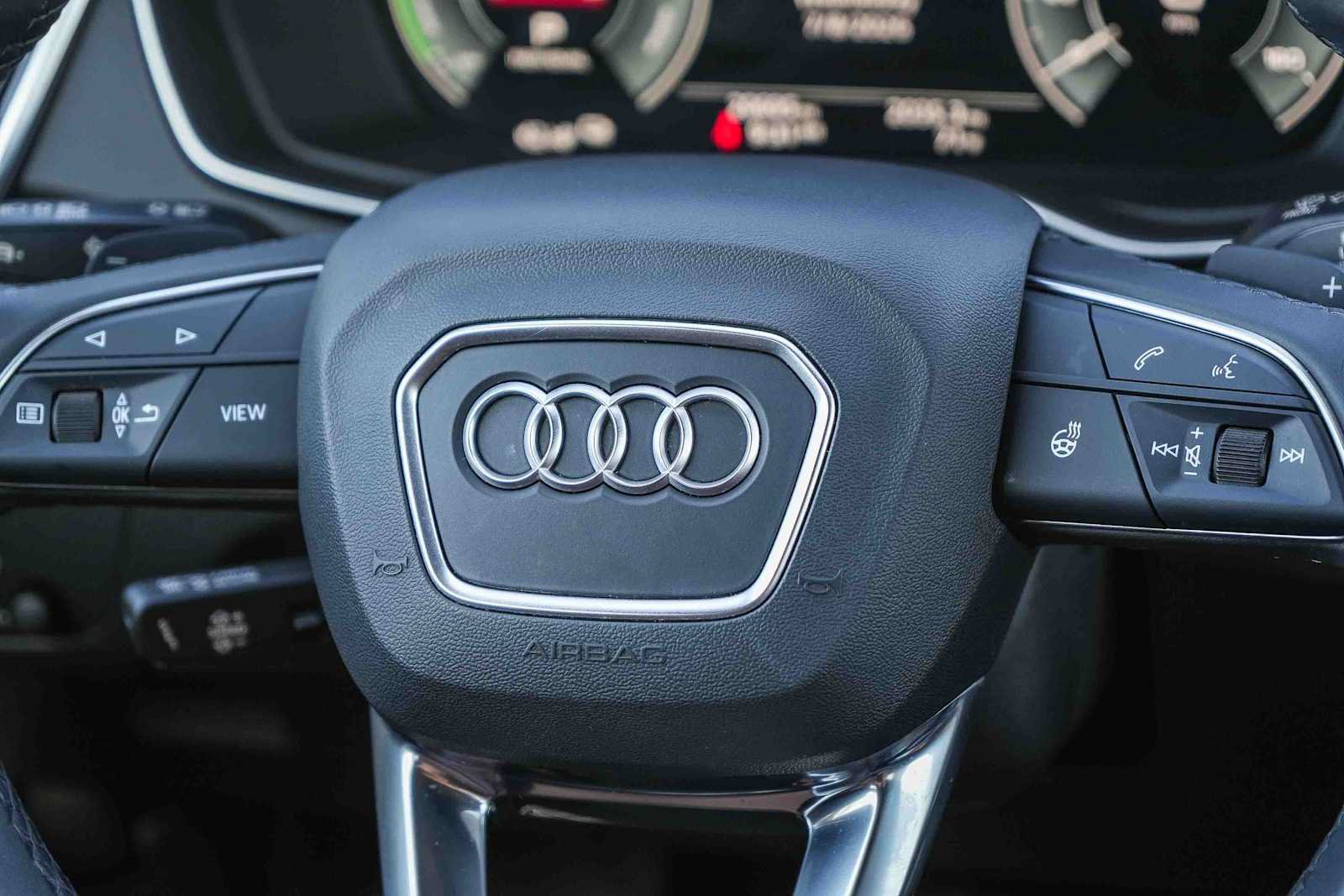 Used 2023 Audi Q5 e Premium w/ Convenience Package AWD/4WD image 24