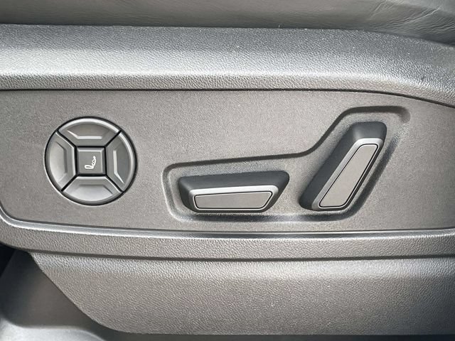 Used 2025 Audi SQ5 Premium Plus AWD/4WD image 17