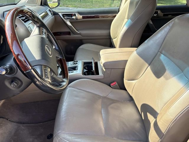 Used 2018 Lexus GX 460 Premium AWD/4WD image 12