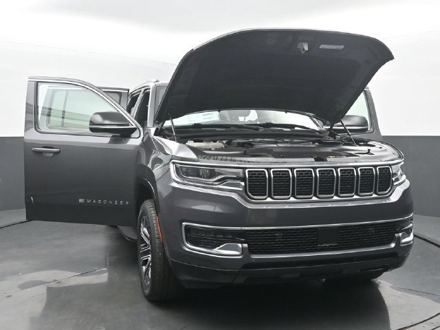 Used 2025 Jeep Wagoneer 4WD image 54
