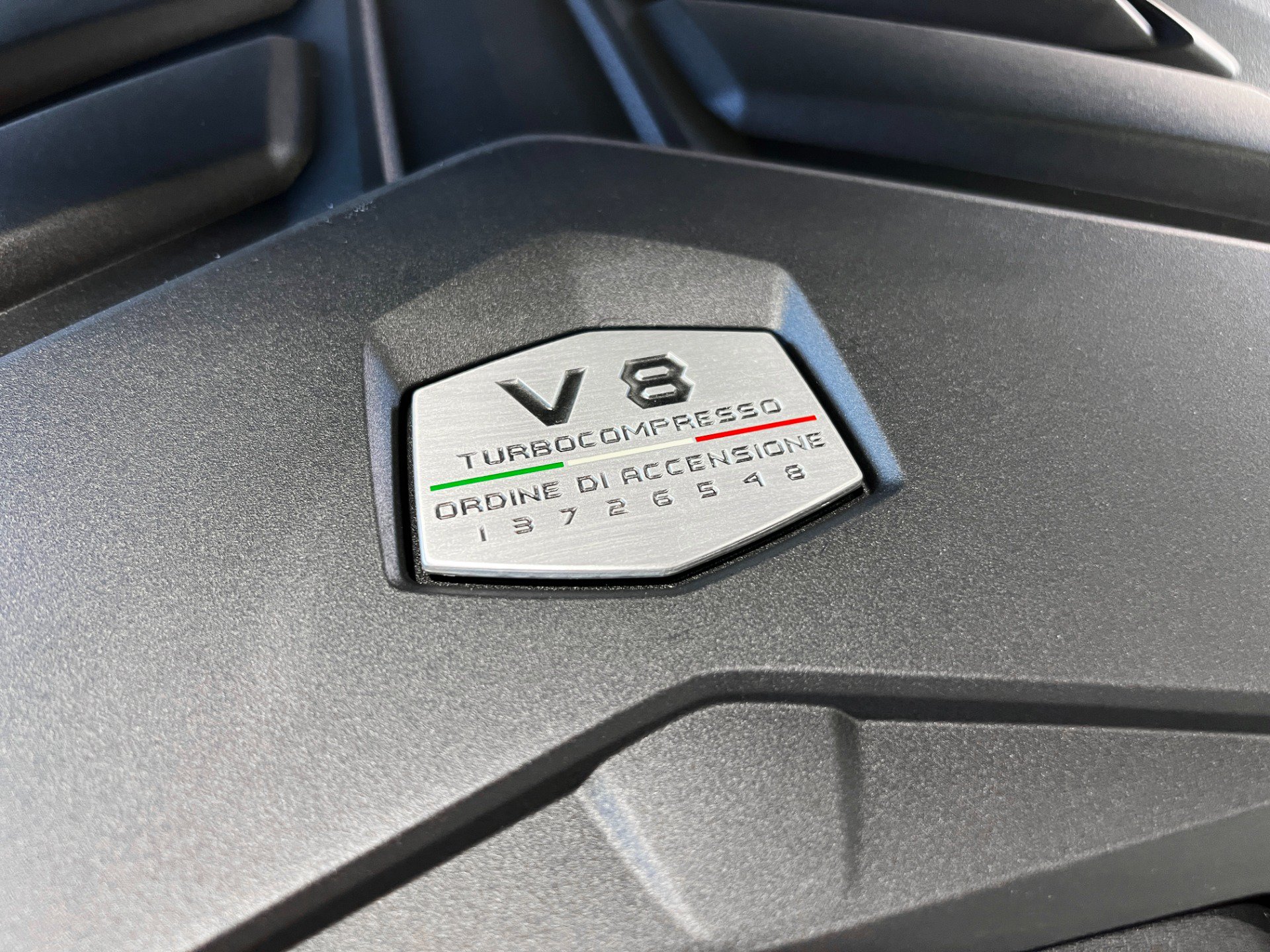 Used 2021 Lamborghini Urus AWD/4WD image 51