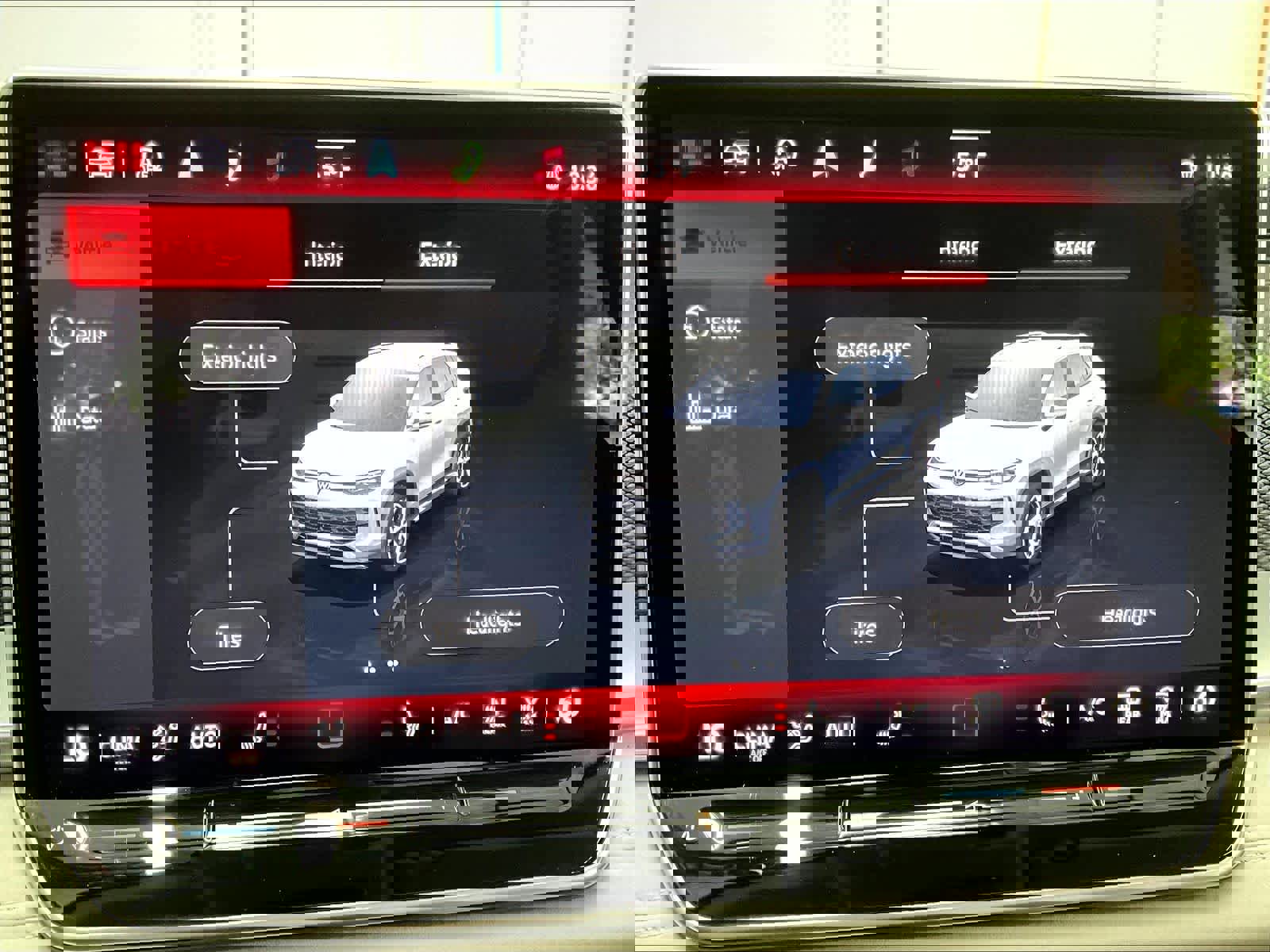 Certified 2025 Volkswagen Tiguan SE FWD image 35