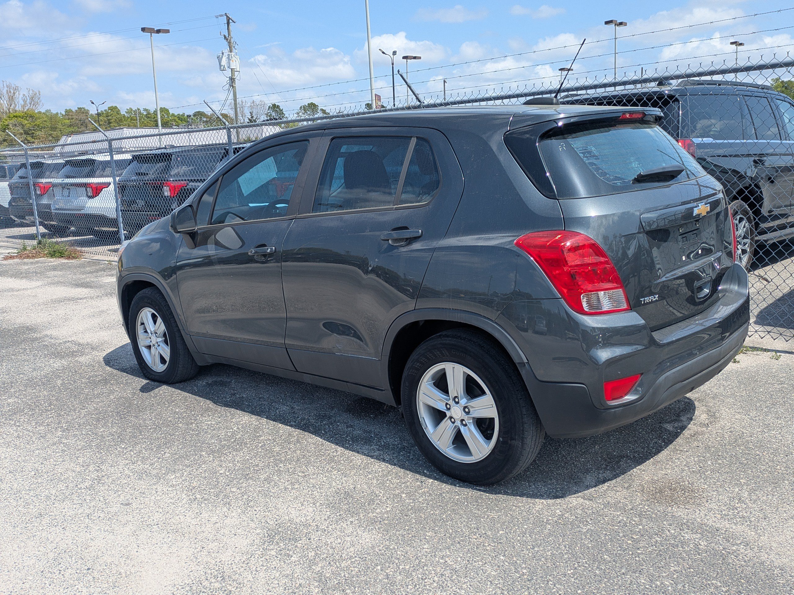 Used 2020 Chevrolet Trax LS FWD image 6