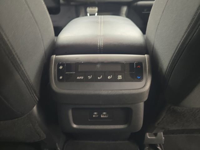 Used 2025 Nissan Pathfinder SV FWD image 13