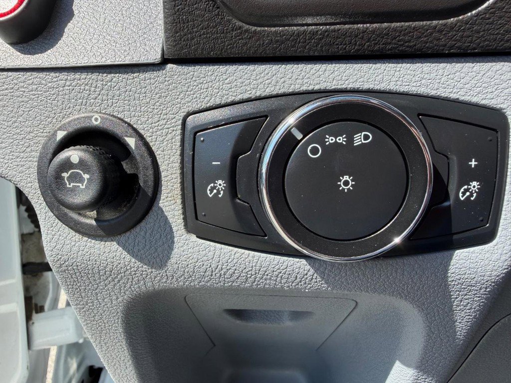 Used 2016 Ford Transit 350 XL image 30