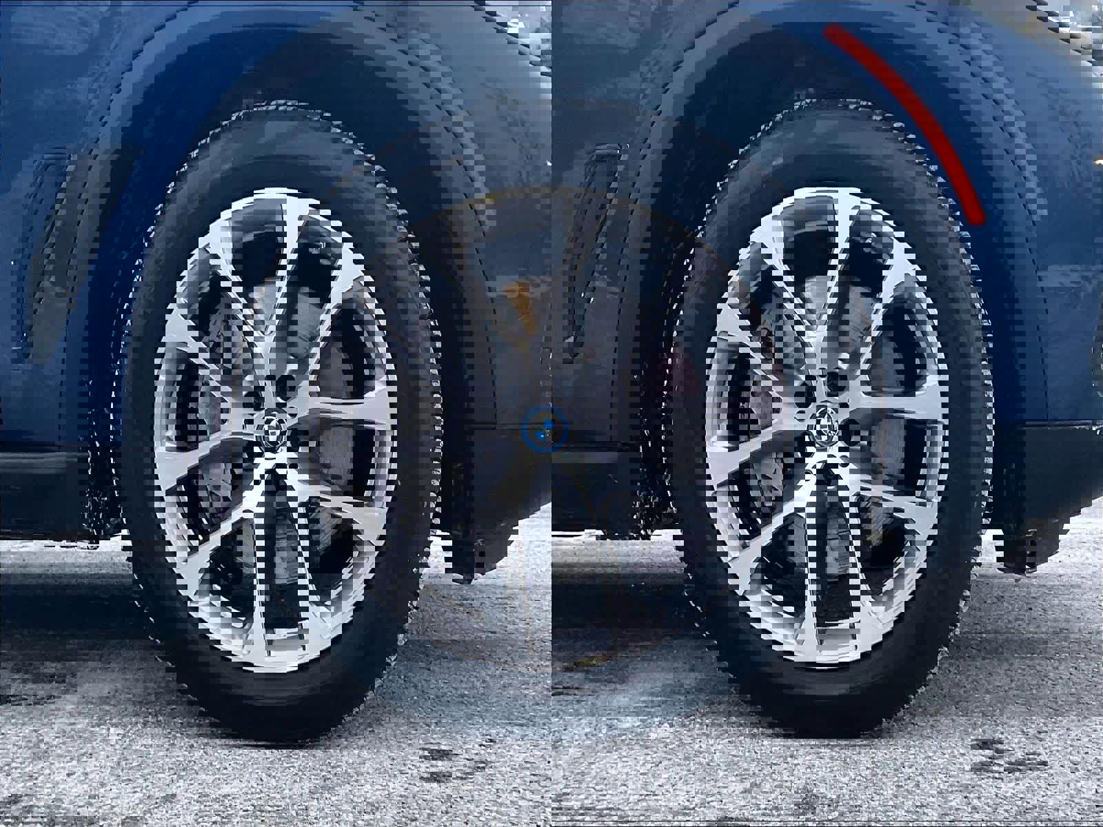 Used 2023 BMW X5 xDrive45e image 7