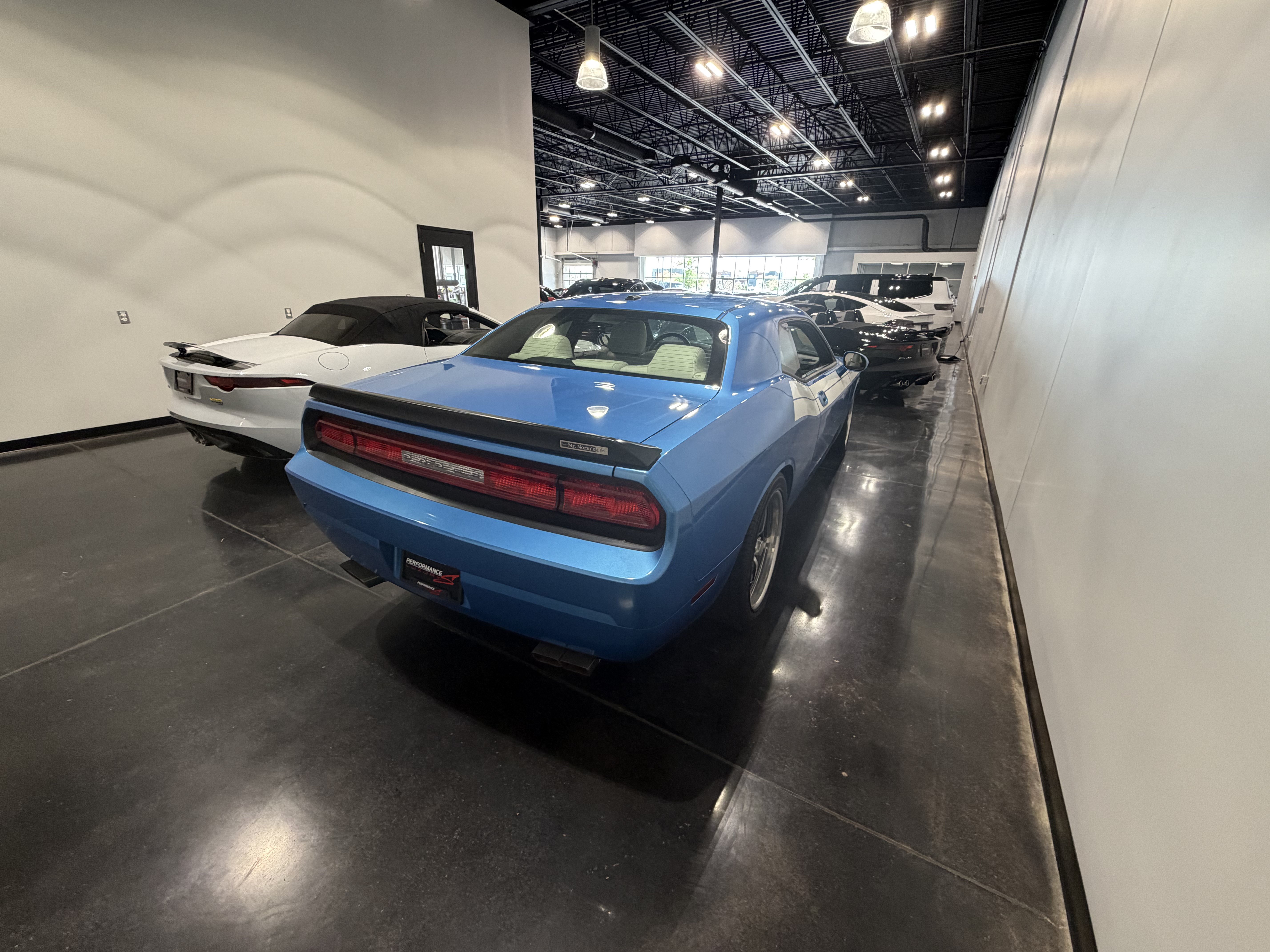 Used 2010 Dodge Challenger SRT8 w/ SRT Option Group II RWD image 3