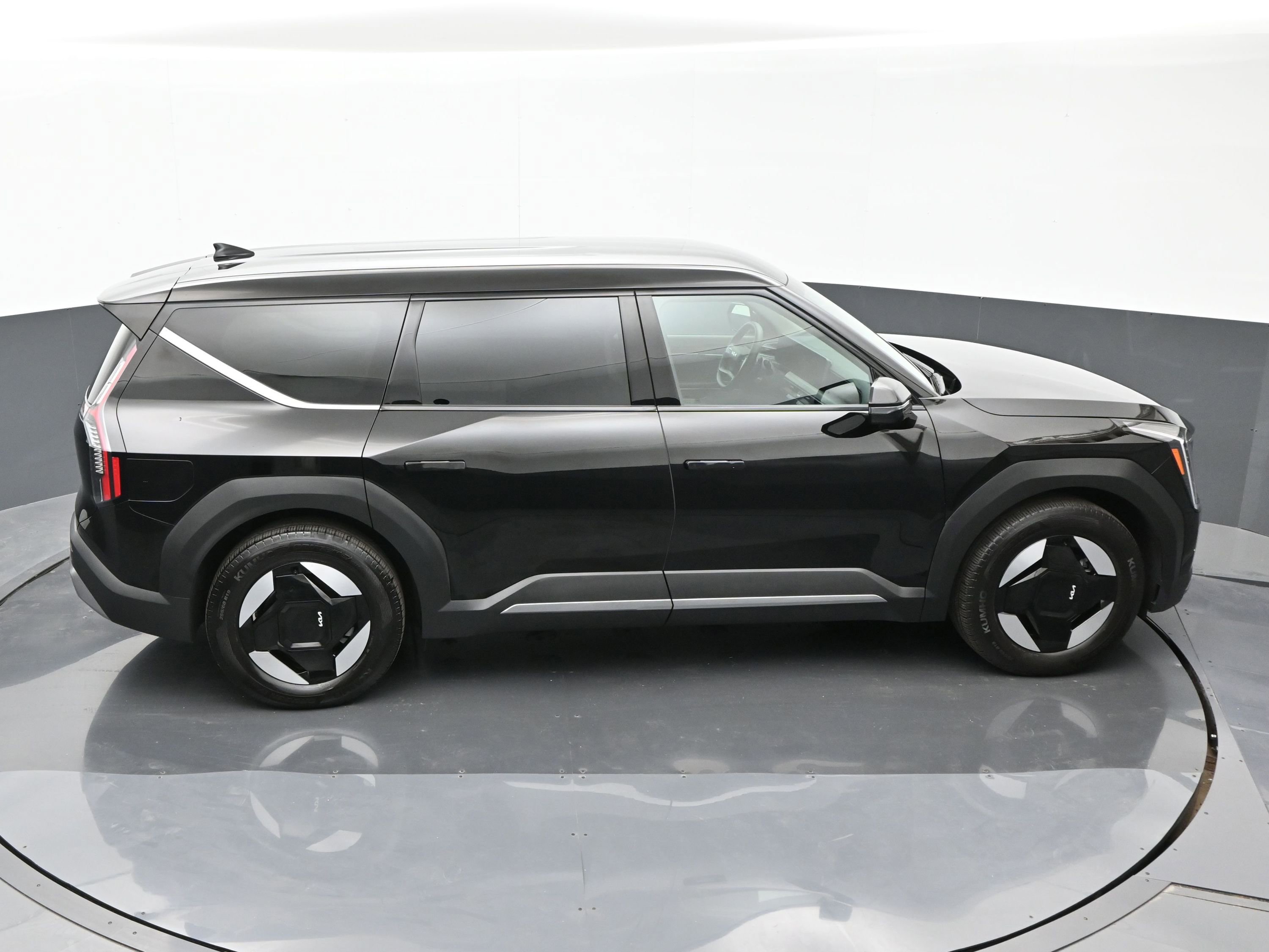 Used 2024 Kia EV9 Light image 34