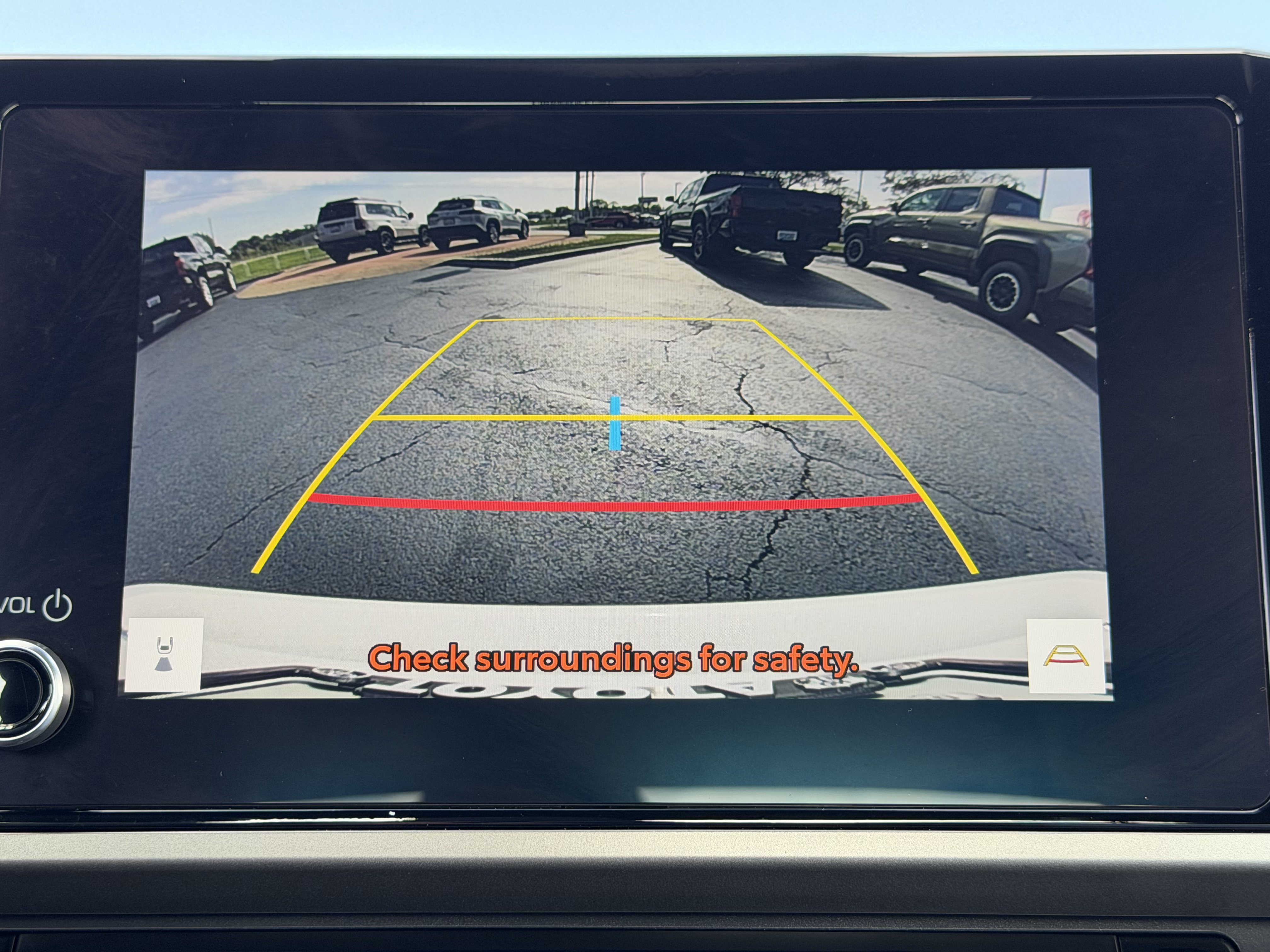 Used 2025 Toyota Camry SE FWD image 30