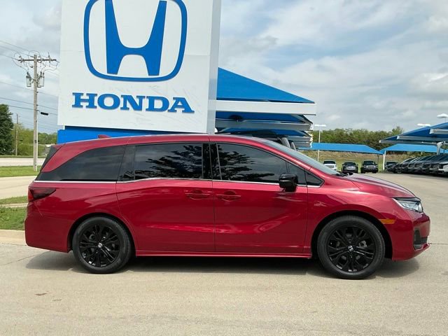 Used 2025 Honda Odyssey Sport-L image 2