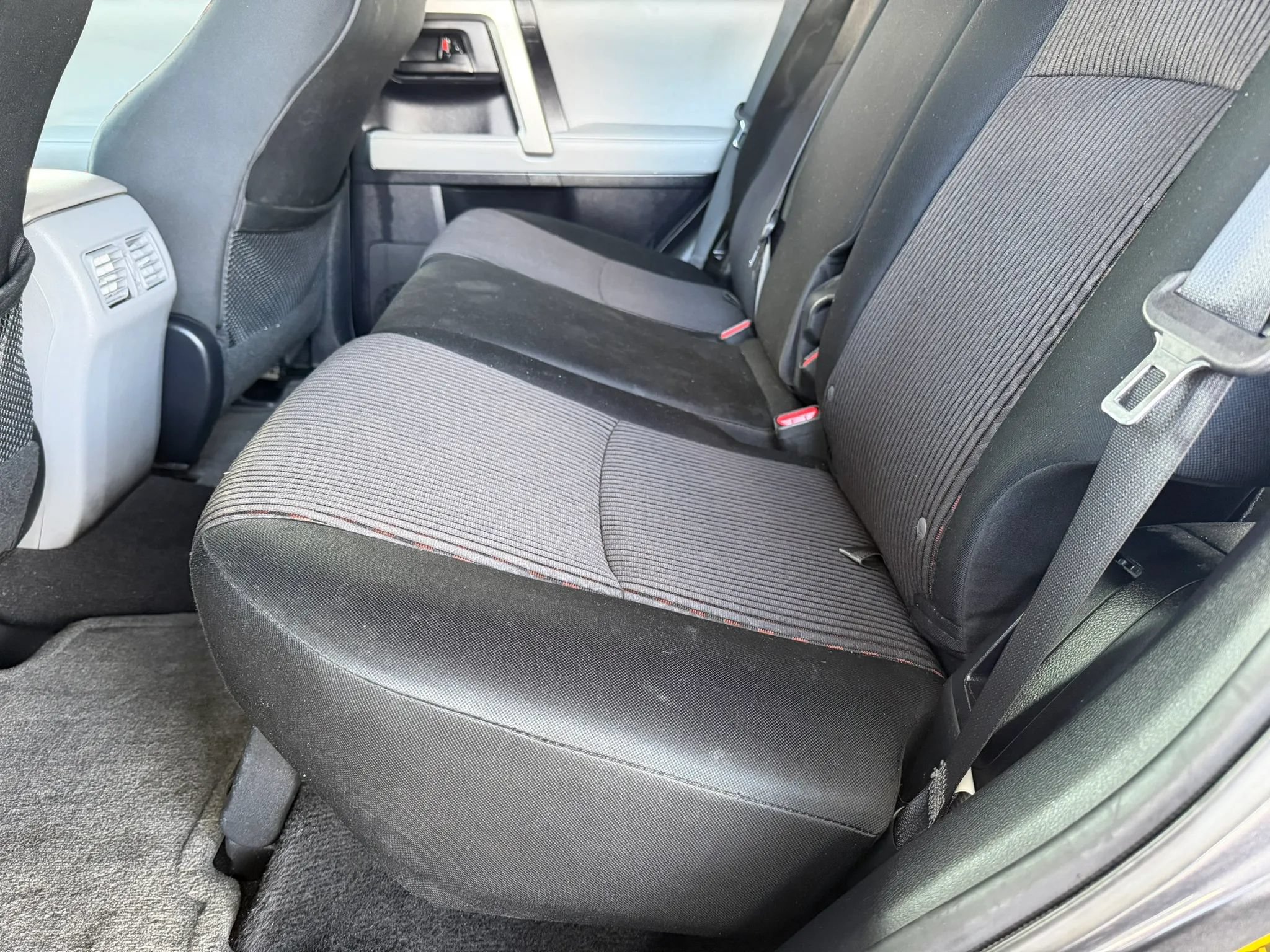 Used 2011 Toyota 4Runner SR5 w/ Convenience Pkg AWD/4WD image 10