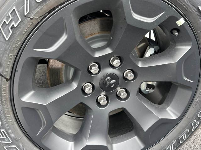 New 2027 RAM 1500 4x4 Crew Cab image 26