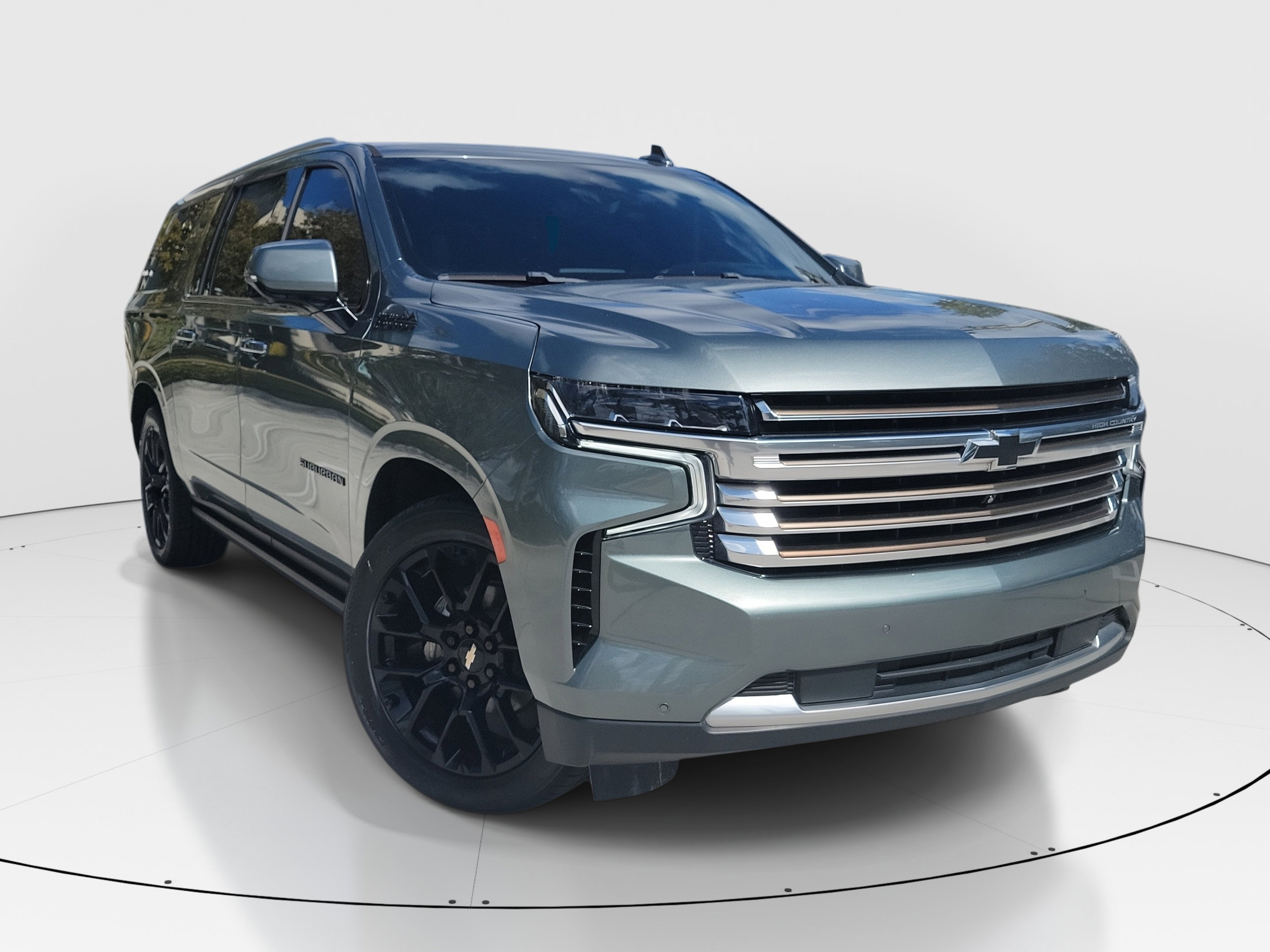 Used 2023 Chevrolet Suburban High Country image 2