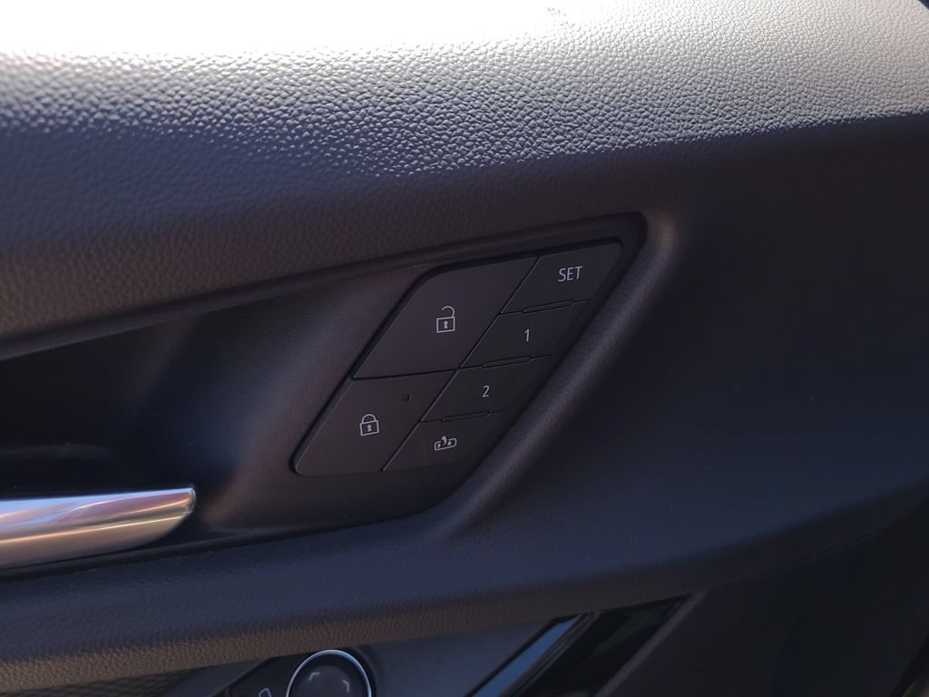 Used 2026 Chevrolet Equinox RS w/ Convenience Package III FWD image 20