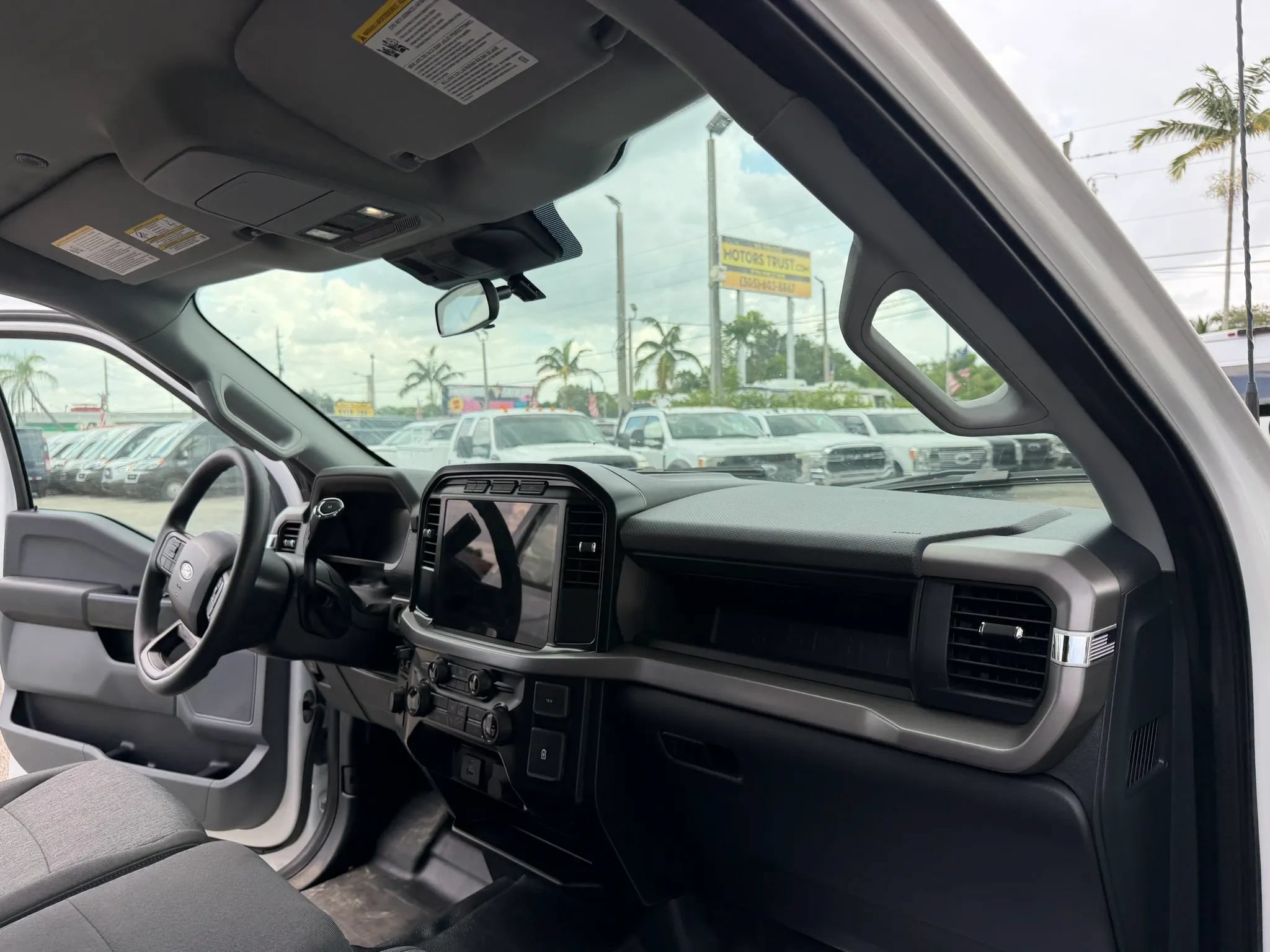 Used 2024 Ford F150 XL w/ Tow/Haul Package RWD image 20
