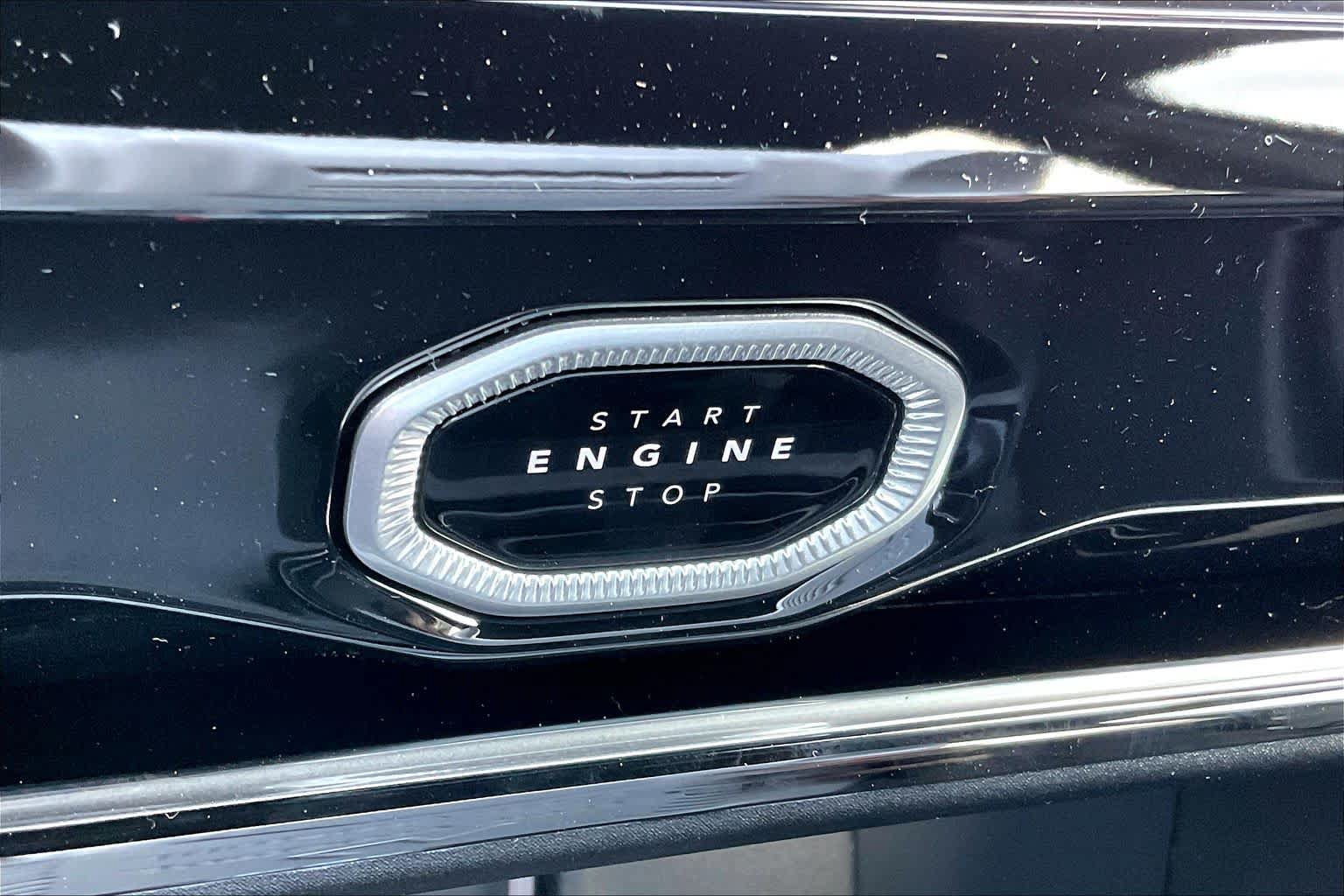 New 2026 Jeep Grand Cherokee Altitude RWD image 16