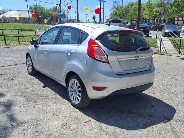 Used 2017 Ford Fiesta Titanium image 5