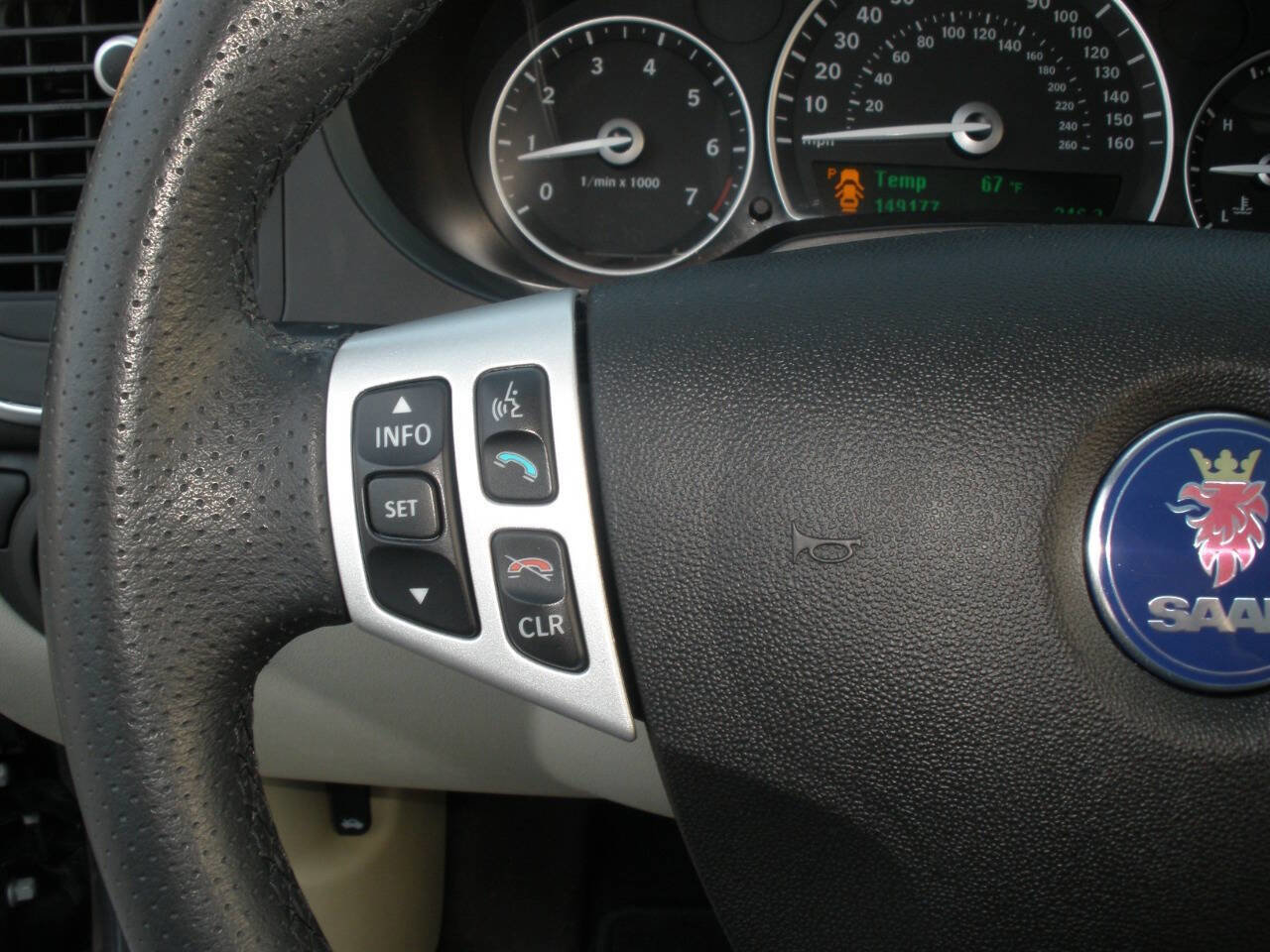 Used 2008 Saab 9-3 2.0T w/ Moonroof Package image 37