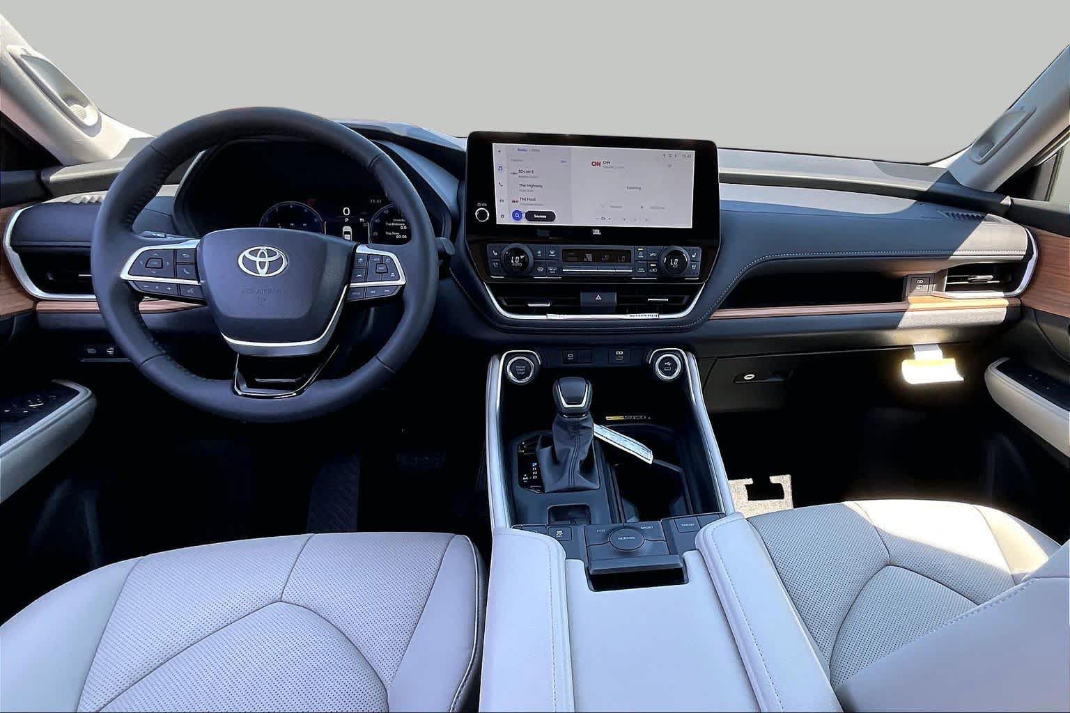 New 2026 Toyota Grand Highlander FWD image 5