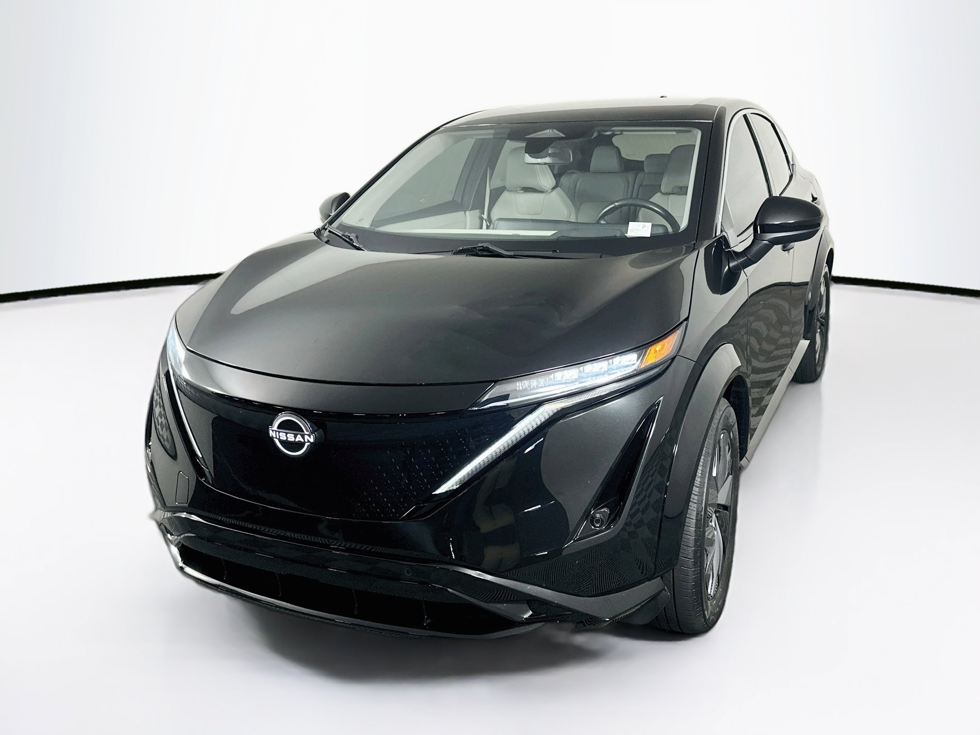 Used 2023 Nissan Ariya FWD image 3