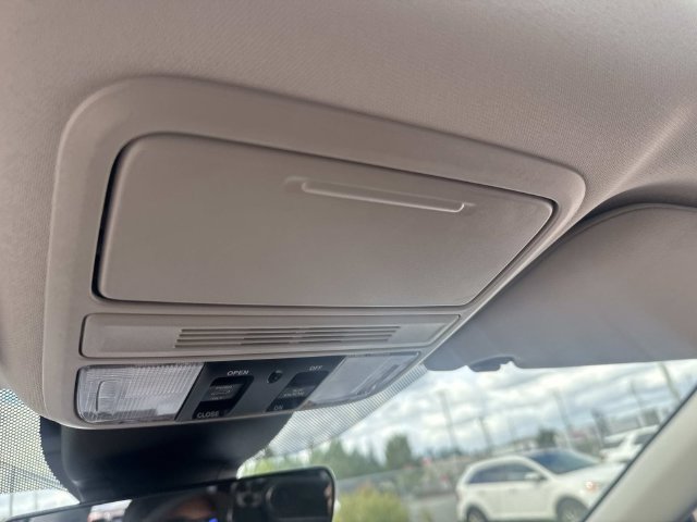 Used 2025 Honda Odyssey EX-L image 28
