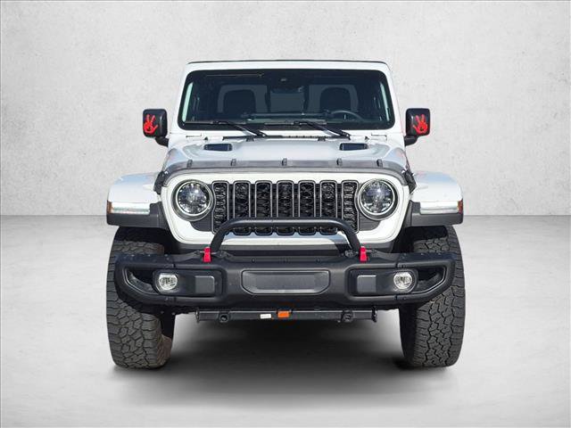Used 2025 Jeep Gladiator Rubicon AWD/4WD image 2