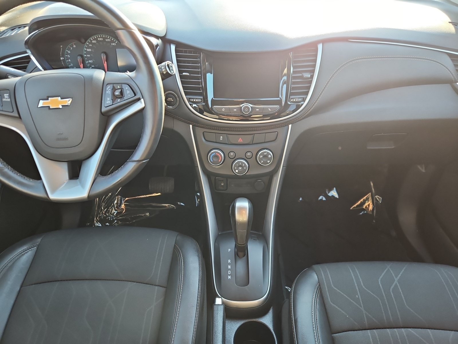 Used 2020 Chevrolet Trax LT w/ LT Convenience Package AWD/4WD image 11