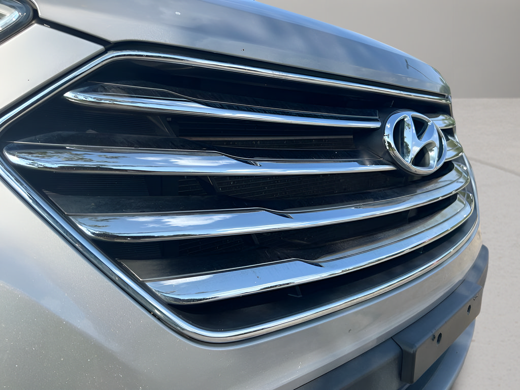 Used 2014 Hyundai Santa Fe GLS FWD image 32