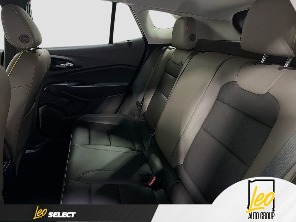 Used 2025 Chevrolet Trax ACTIV w/ Driver Confidence Package image 23