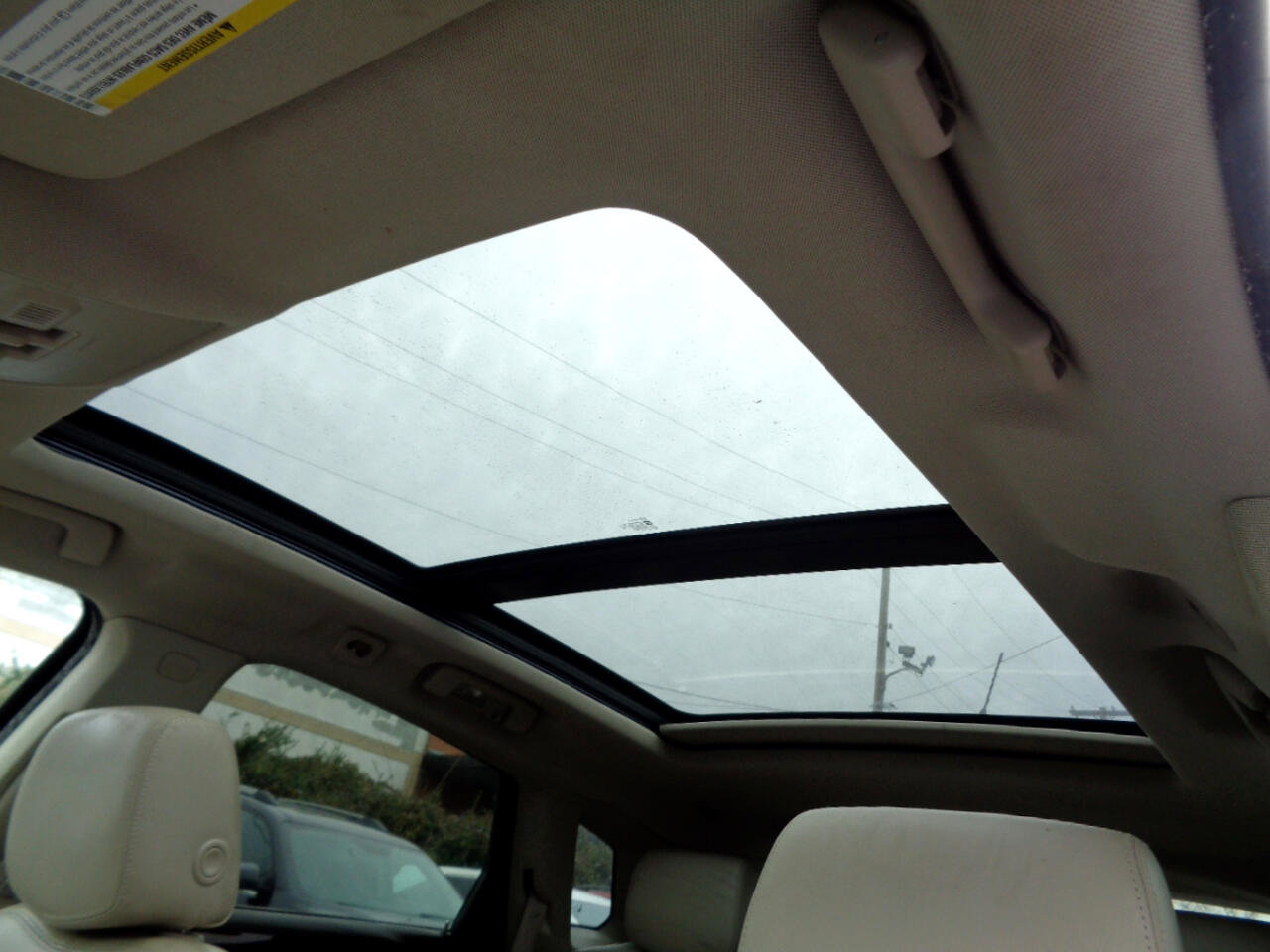 Used 2011 Cadillac SRX Luxury image 21