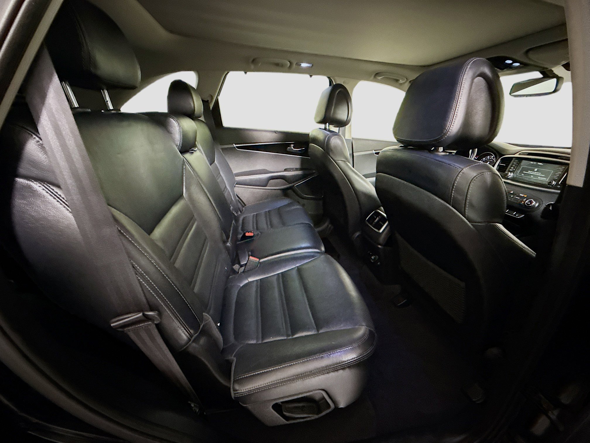 Used 2016 Kia Sorento SX image 27